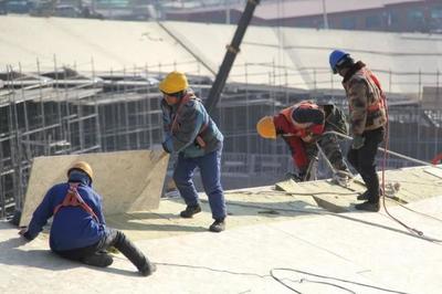 冰雪夢想的守護者——記2020年元旦千余名冬奧建設者的堅守